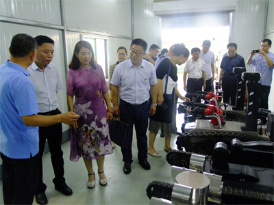 长清区三队深入华亿平台_华亿（中国）一站式服务平台集团开展工作