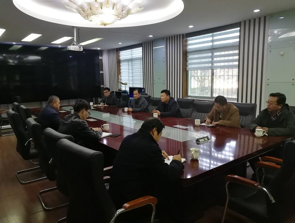 济南市长清区副区长丁勇来山东华亿平台_华亿（中国）一站式服务平台集团调研