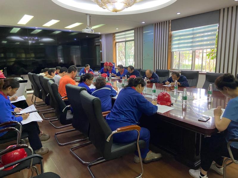 省总工会联合调研组来华亿平台_华亿（中国）一站式服务平台集团调研