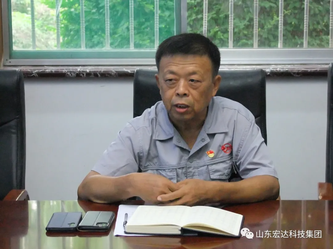 回望百年路 展望新征程---华亿平台_华亿（中国）一站式服务平台集团全体党员开展主题党日活动