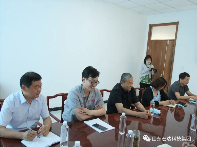 长清区总工会领导到华亿平台_华亿（中国）一站式服务平台集团调研